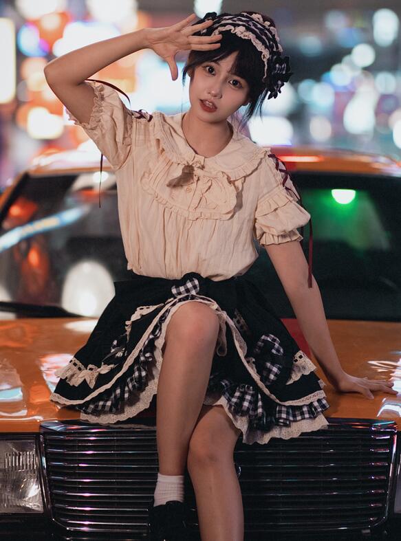 迷人的女教师-伊人久久国产精品 - 小鸡AV乱人伦长篇小说txt下载