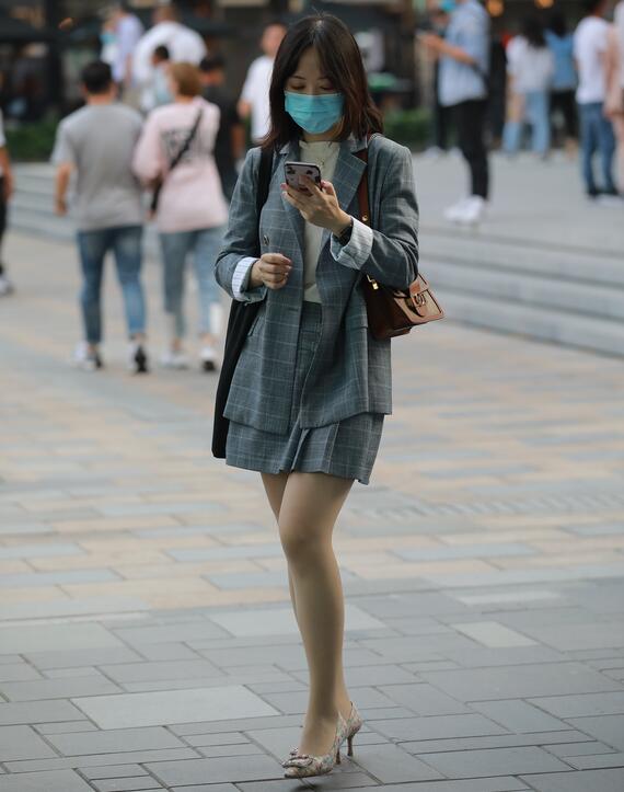 善良的女教师-欧美黄色影院 - 小鸡AV全国楼凤