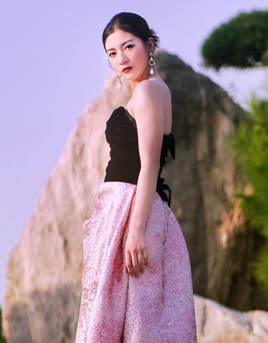 亚洲欧美日韩在线不卡中文-亚洲综色 - 小鸡AV电梯小姐动漫在线