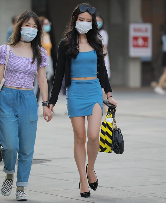 三级片在线看-丰满双乳秘书被老板狂揉捏 - 小鸡AV李华月35部生猛大尺度落幕