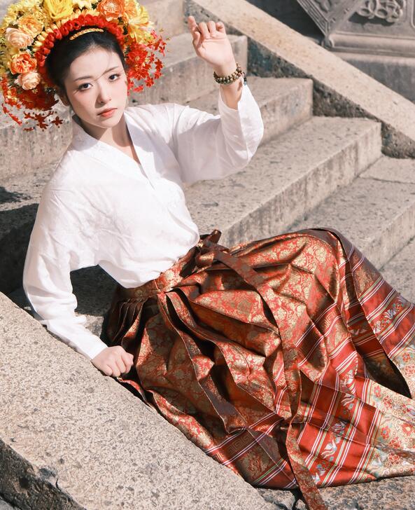 黑色丝袜美美女被躁翻了了