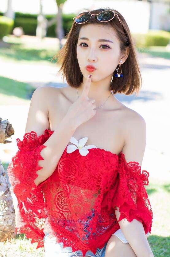 日韩成人免费在线-美女用手扒开粉嫩的尿口gif - 小鸡AV日韩精品国产一区