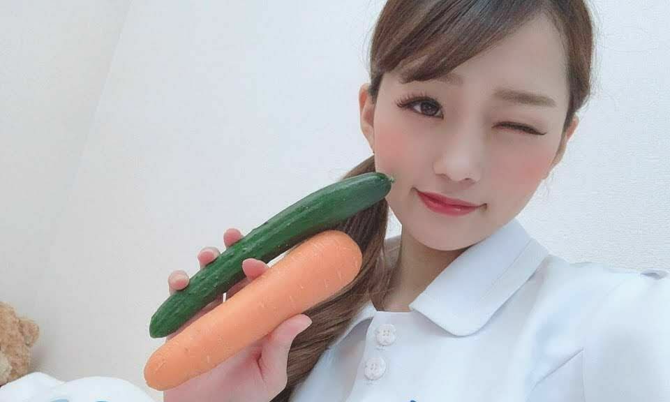 公交车强摁做开腿呻吟