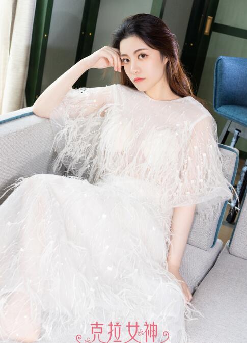 国产日韩免费-一级片播放器 - 小鸡AVbl在宿舍撅着屁股被调教