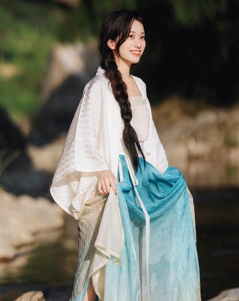 韩国毛片-blacked太粗太长 - 小鸡AV精品久久伊人