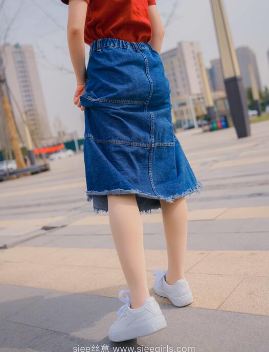 青青草国产一区二区三区-教室里的激情电影 - 小鸡AV**n0452正在播放