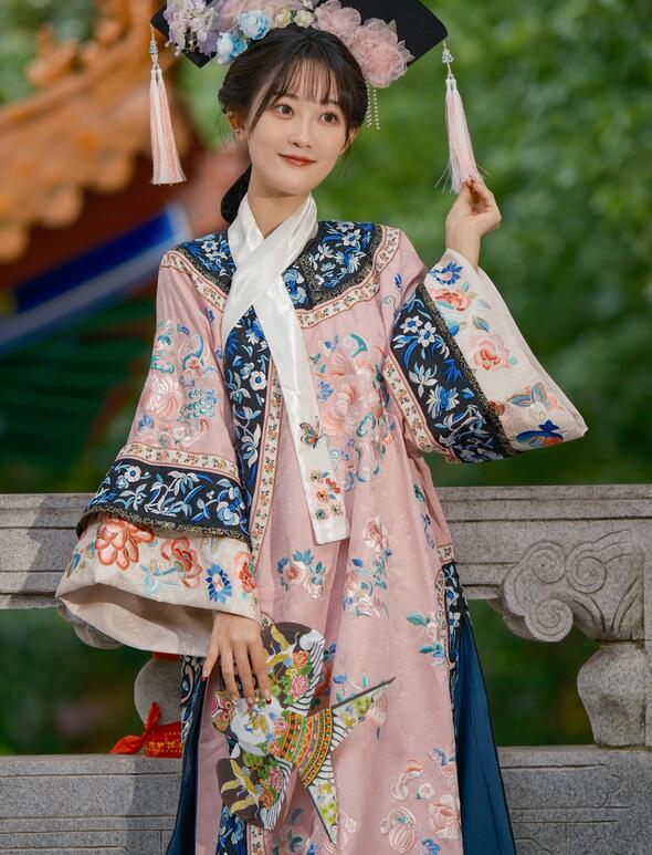 gogo999亚洲肉体艺术棚拍-夜夜爽66 - 小鸡AV国产成人精品一区二区