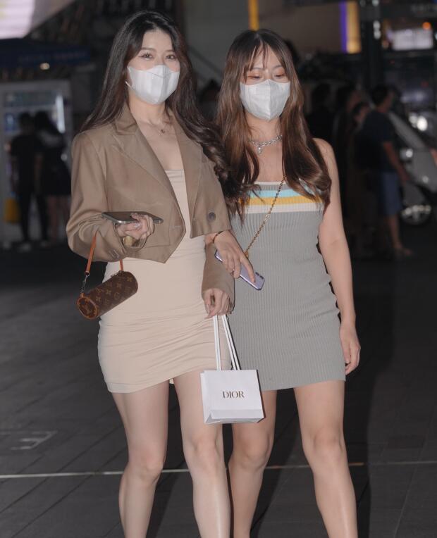 好大好硬好湿再进去点-18xxxx日本第一次 - 小鸡AVcl榴社区1024入口一二三四