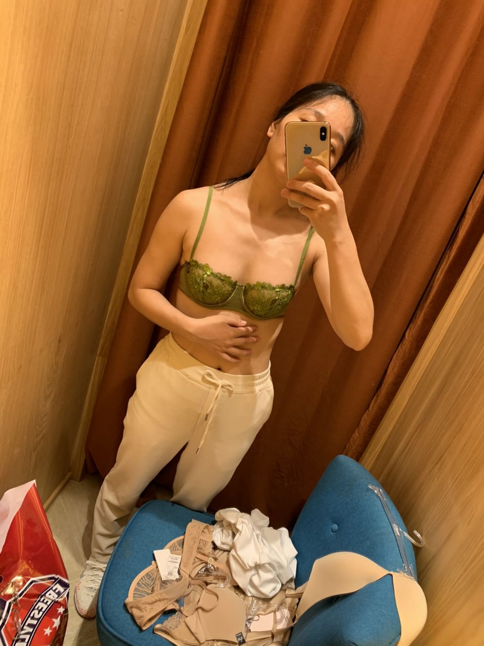 bl一攻多受h嗯啊巨肉