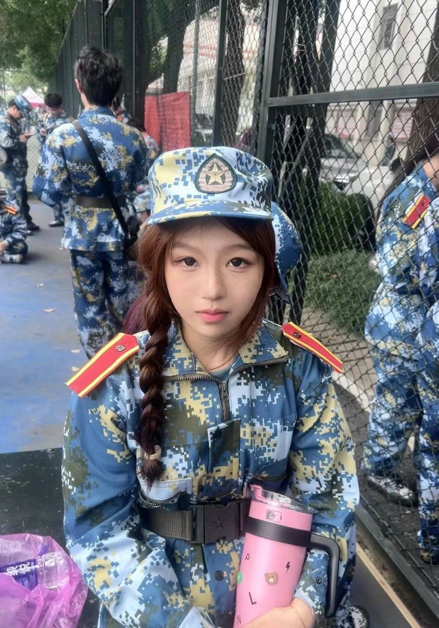 日日噜噜噜夜夜爽爽狠狠图片-91欧美国产 - 小鸡AV污污动漫在线