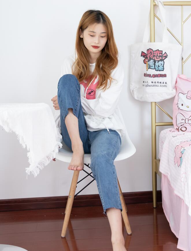 国模燕子大尺度私拍 [-好小好紧H有妇之夫 - 小鸡AV97超级碰碰人妻中文字幕