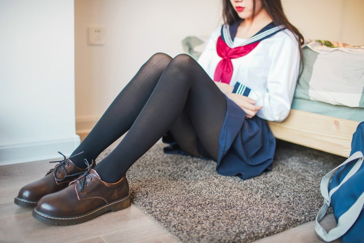 少妇伦子伦精品无码-国产日本一线在线观看免费 - 小鸡AV小柔的性放荡羞辱日记