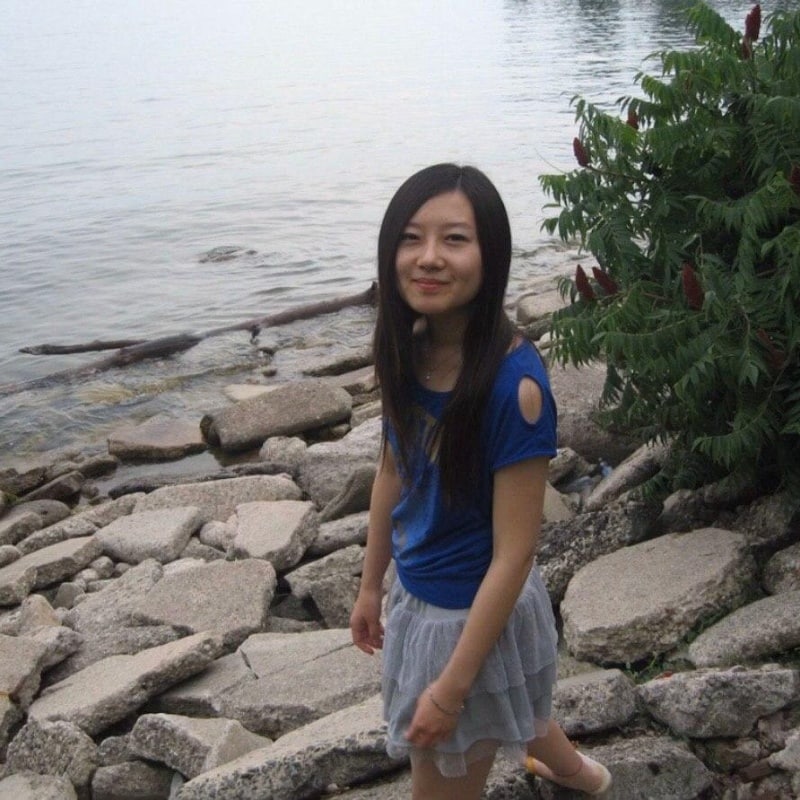 三级免费毛片-男人手伸进我奶罩揉我胸 - 小鸡AV人人操天天射