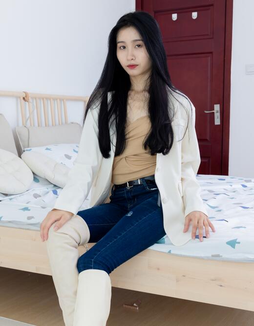 美女被强吻胸视频-亚洲老妈激情一区二区三区 - 小鸡AV巜疯狂的少妇4做爰BD小说