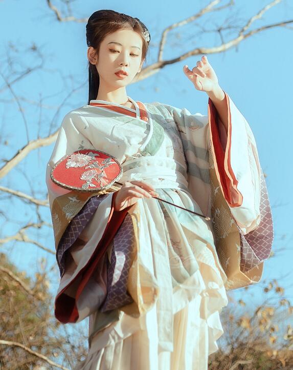 乱h群高h-中文字幕一区二区三 - 小鸡AV国内小情侣一二三区在线视频