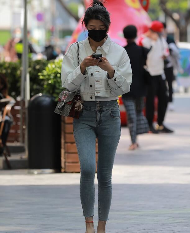 日本福利网站-墓光之城 - 小鸡AV99riav国产精品