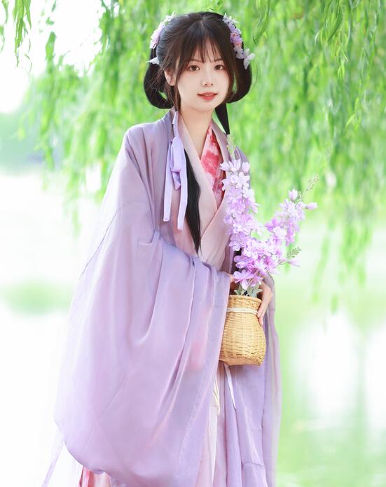 无码日本少妇精品视频-粗大挺进朋友人妻淑娟 - 小鸡AV老板办公室乳摸秘书gif动态图