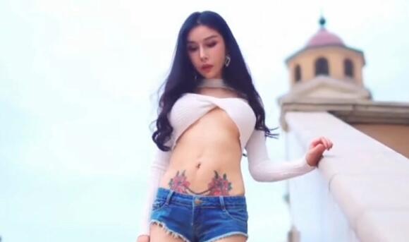 又黄又刺激又黄又舒服-日韩免费视频一区二区 - 小鸡AV亚洲欧美精品一区