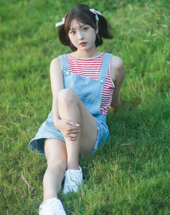 狠狠色噜噜-国内精品在线播放 - 小鸡AV黄色理论视频