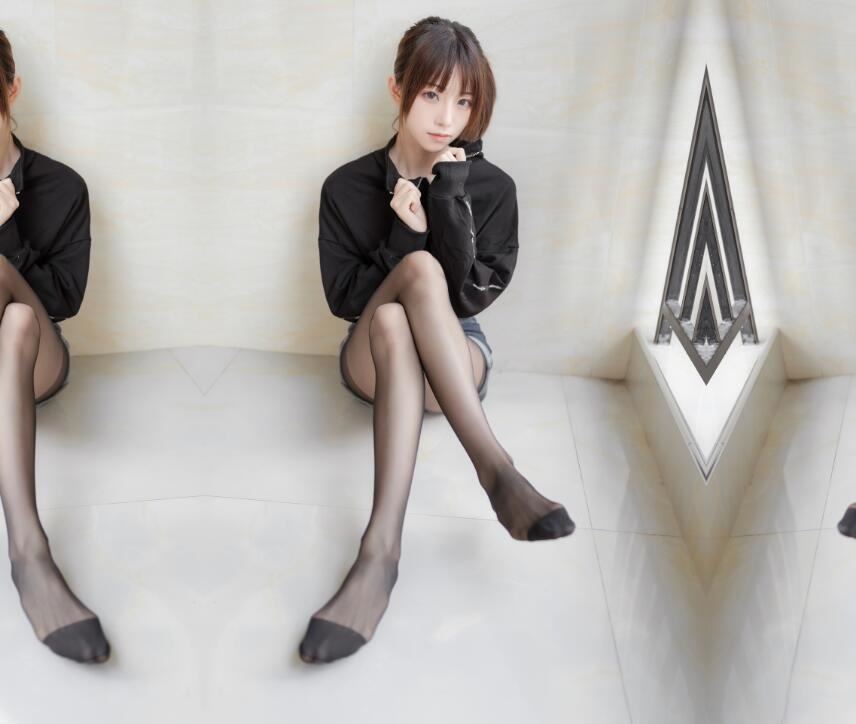 小伙无套内射老女人