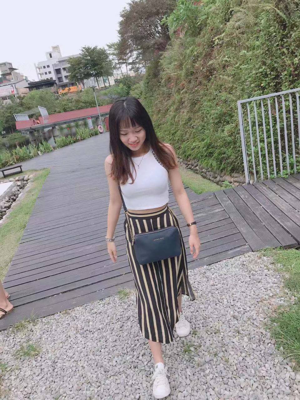 色播播电影-国产老女人一区二区A片 - 小鸡AV亚洲精品久久久久久中文传媒