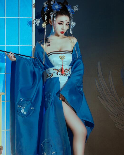 亚洲精品一区二区三区人妖-精品一区二区视频在线观看 - 小鸡AV精品国产亚洲一区二区三区