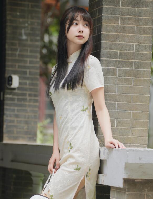 2022年国产精品久久久久-国产精品天天影视久久综合网 - 小鸡AV中文字幕在线观看网址