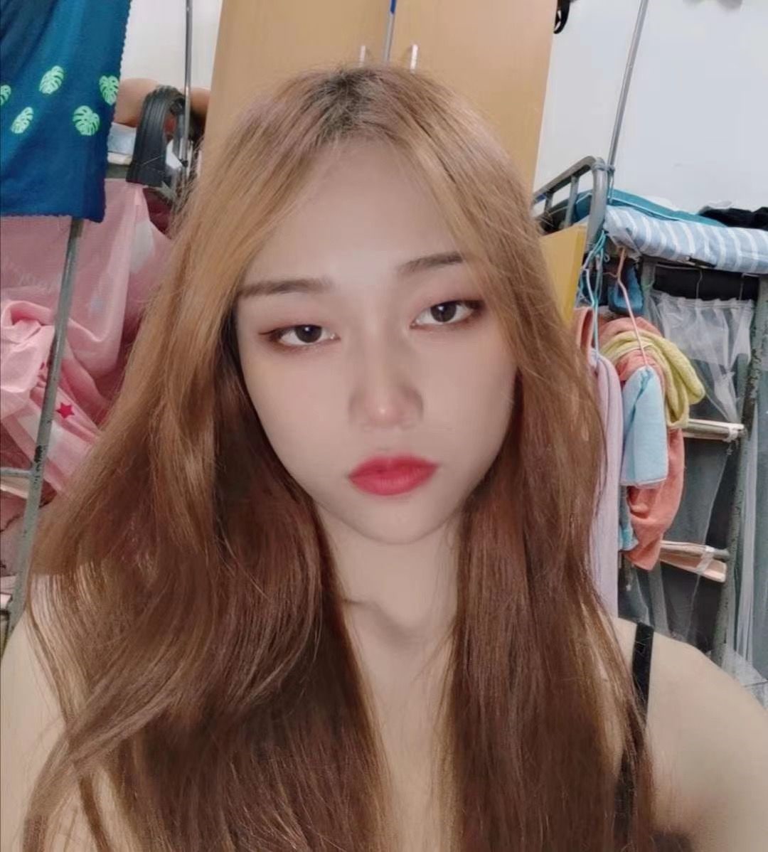 免费无遮挡无码永久在线观看视频-快穿肉H宫交 - 小鸡AV一边吃奶一边做动态图