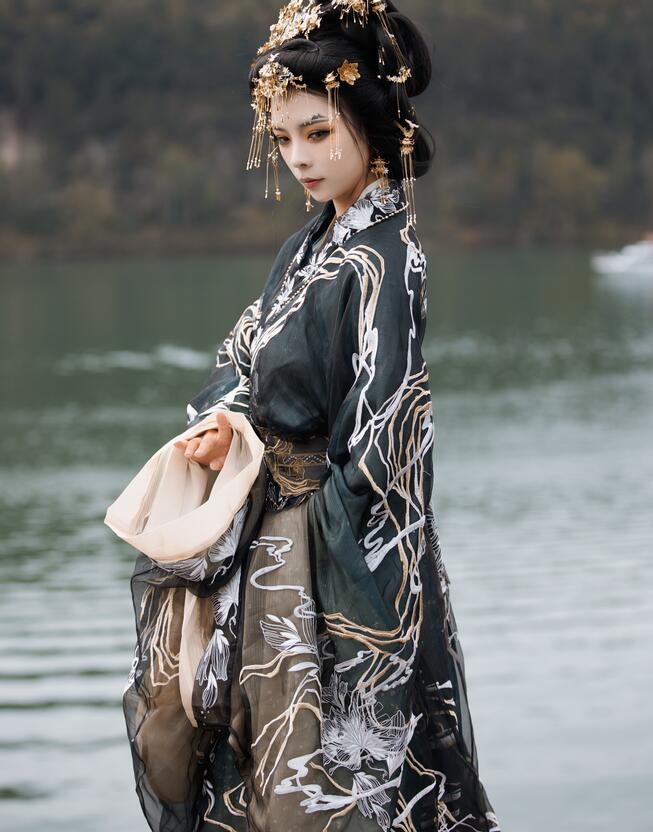 92午夜三级理论电影