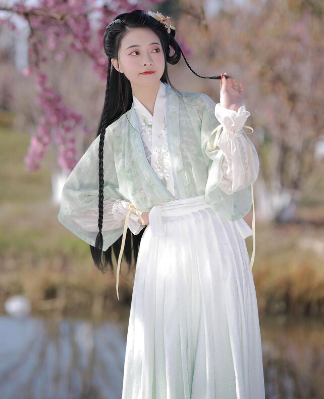 金萍梅-午夜在线亚洲男人午在线 - 小鸡AV香艳h肉辣文各种姿势快穿