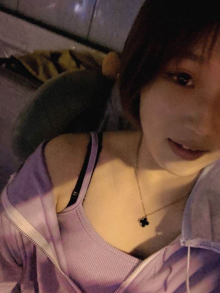 亚洲欧美久久久久久久久久爽-在办公室伦流澡到高潮HD - 小鸡AV我揉着老师白嫩的大乳