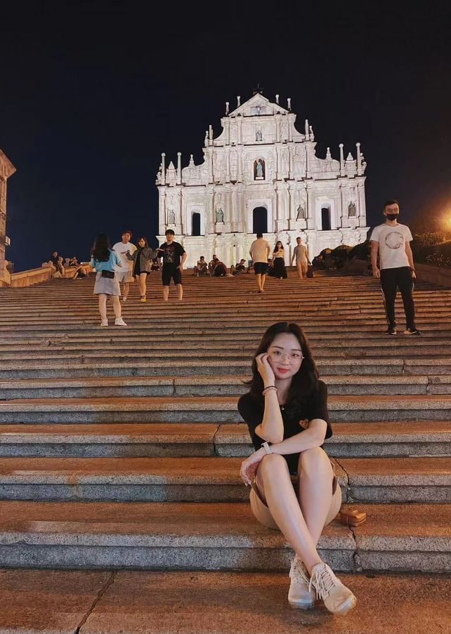 免费看**一片毛片