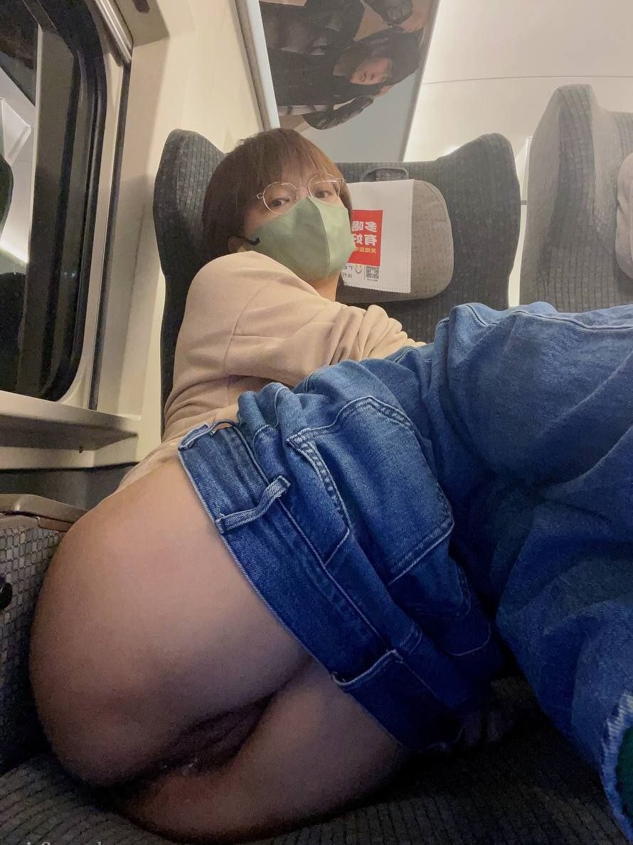 《乳色吐息》在线播放-我要看av电影 - 小鸡AV欧美激情狂野A片VR38