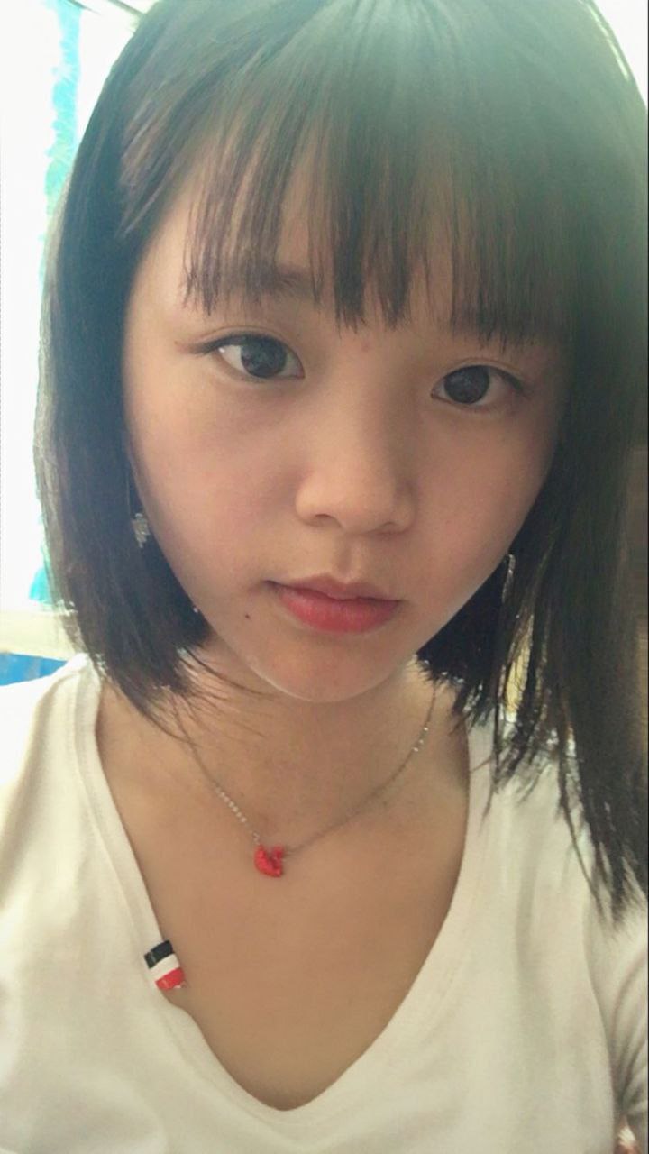 日韩精品欧美激情亚洲综合-能看毛片的网址 - 小鸡AV男人的j进入女人的p的动态图