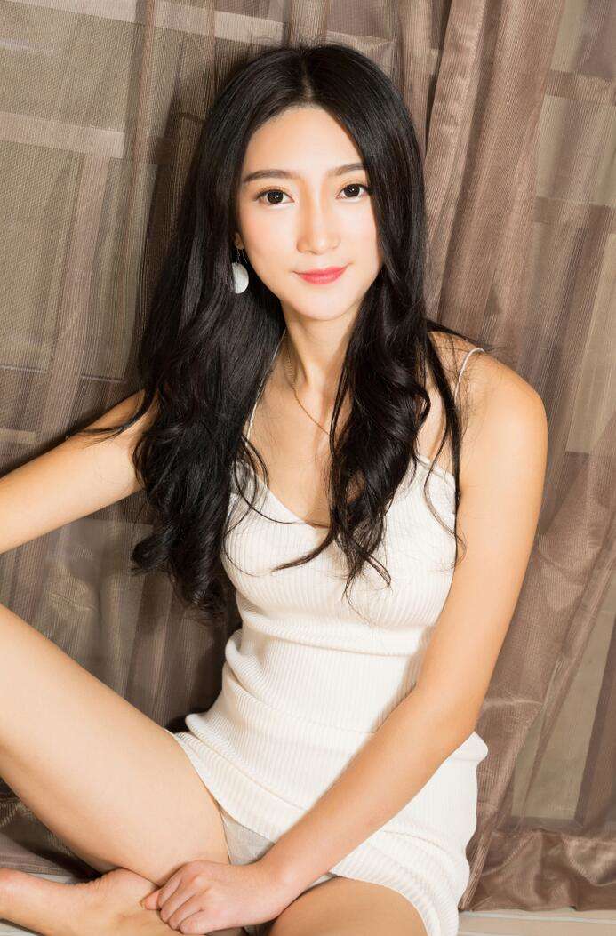 av我要看-欧美巨乳勺A片 - 小鸡AV女人自熨全过程直播