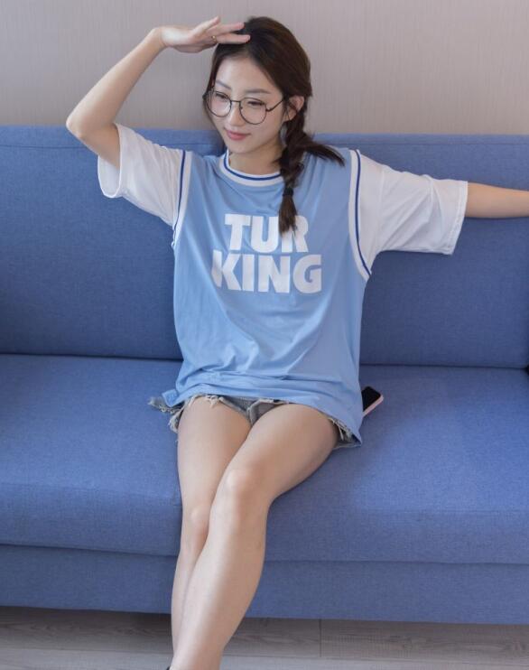 np古文辣肉共妻-男女肉文高h - 小鸡AV美女脱了内裤后打开腿让男人桶爽