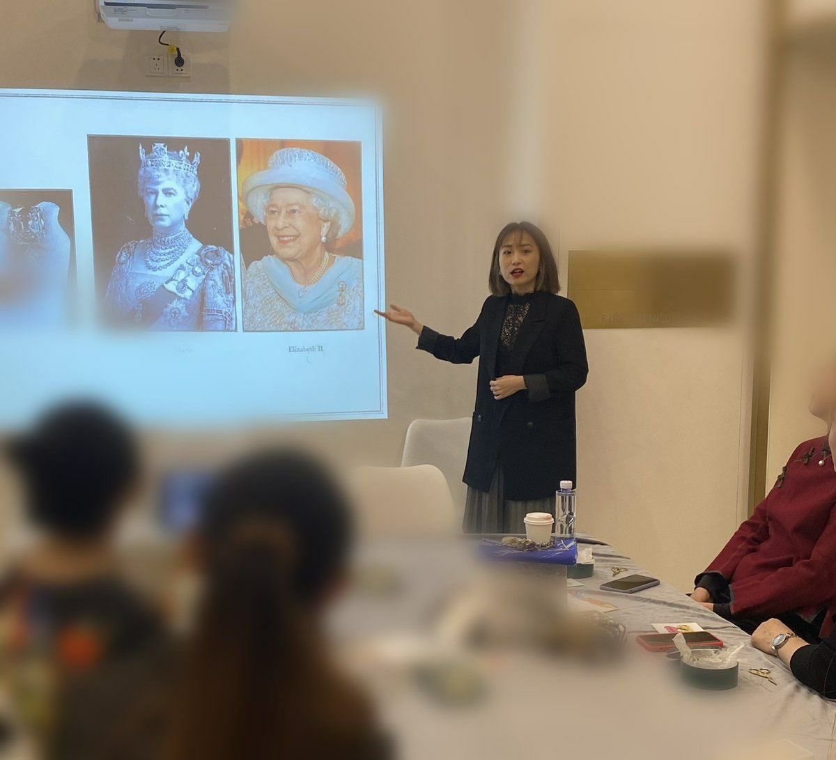 美女被吸乳羞羞免费动漫3d