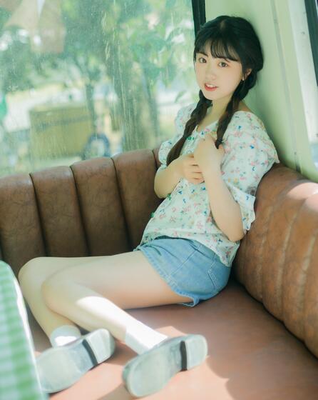 亚洲人成电影在线播放