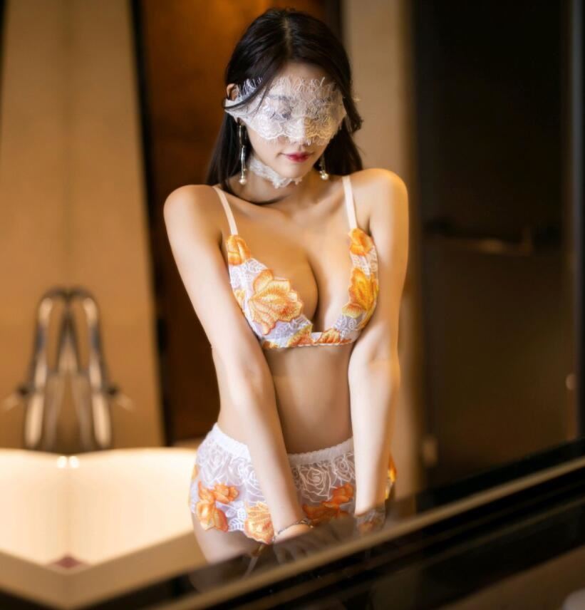 成年人一级黄色片-免费看欧美一级片 - 小鸡AV军婚h边走边做