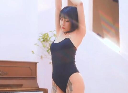 中文字幕在线观看一区二区-双性产乳高辣h文1ⅴ1 - 小鸡AV被医生绑在妇科椅调教