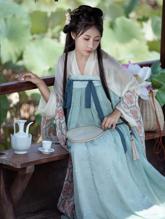 天天操夜夜操狠狠操-久久伊人操 - 小鸡AV脔到她哭h校园nph