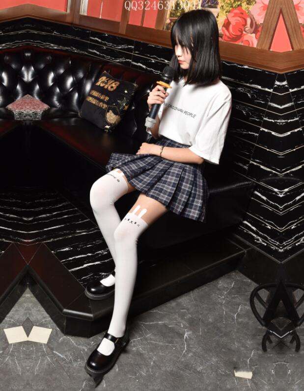 亚洲香蕉综合在人在线时看