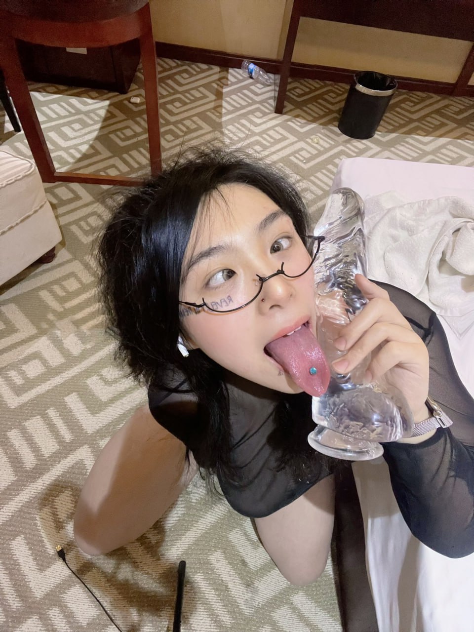 免费观看又色又爽又湿的视频软件-男男G片特黄高清A片免费漫画 - 小鸡AV公的粗大挺进了我的密道电影