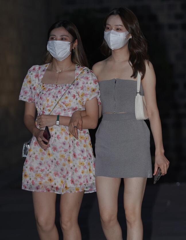 99久久国产综合精品2020-鬼父樱花动漫 - 小鸡AV少女突击