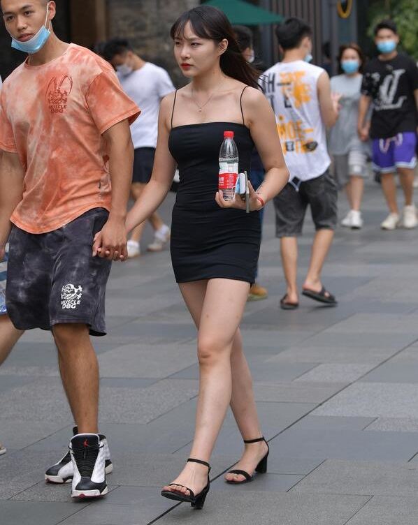 国产在播放一区