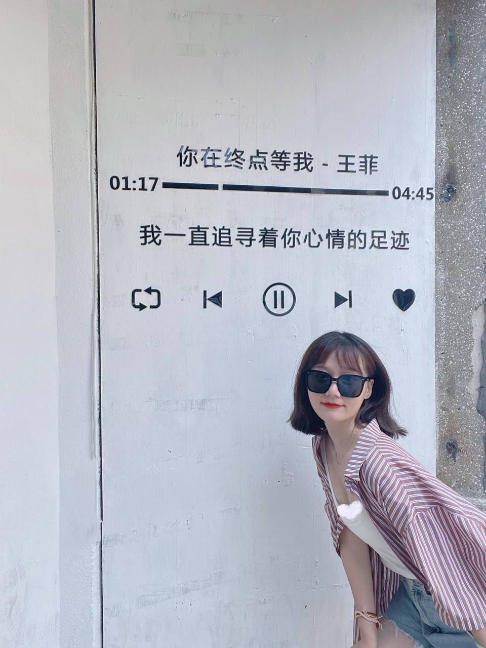 很黄很黄的激吻摸下面的视频大全