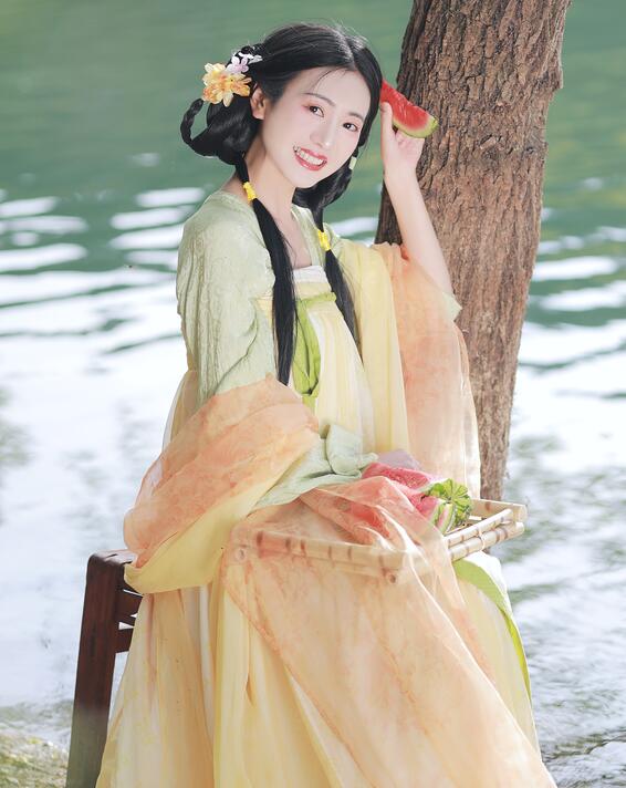 免费在线毛片-成人免费在线视频 - 小鸡AV日本理论午夜中文字幕第一页