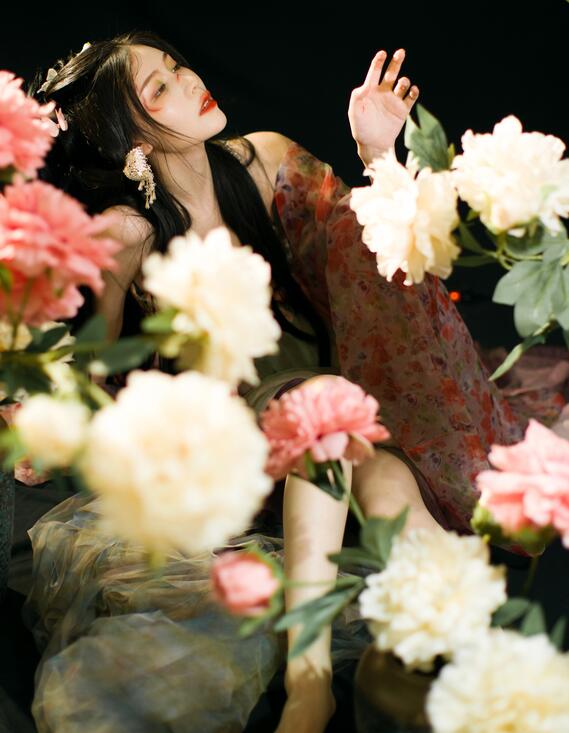 李华月35部生猛大尺度落幕-欲插爽乱浪伦骨 - 小鸡AV嫩草影院一二三区入口首页