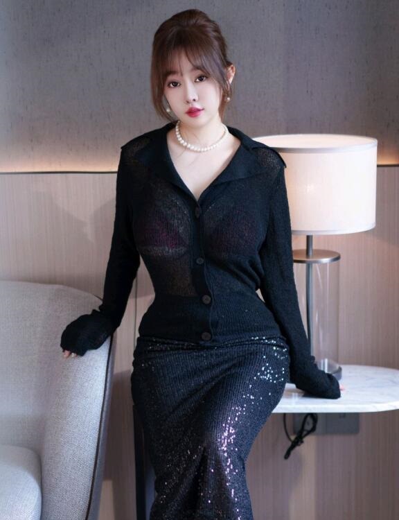 亚洲卡5卡6卡7国色天香-亚洲国产成人久久综合碰 - 小鸡AV男女边摸边吃奶边做gif动态图