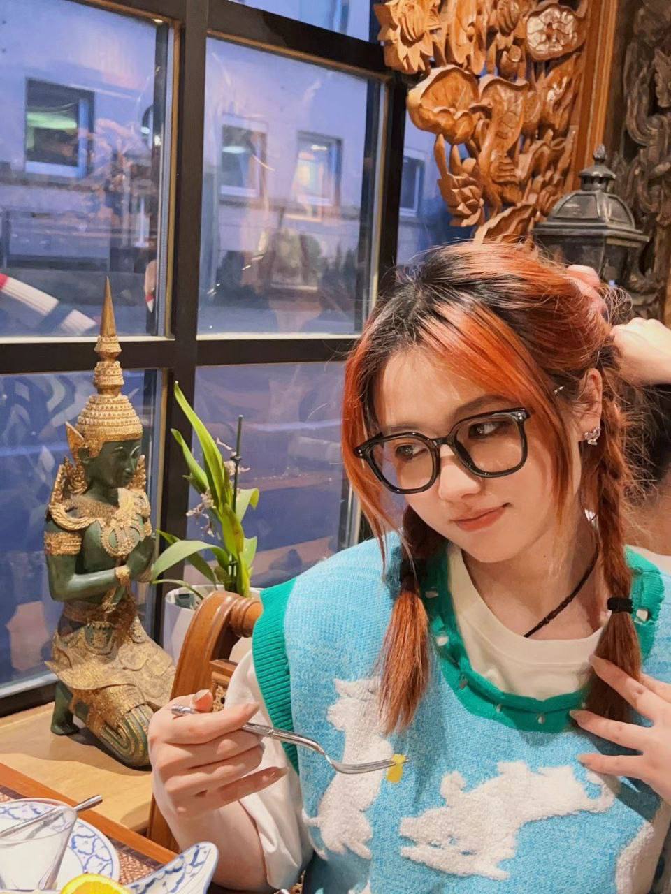 护士小雪的YIN荡高日记H视频-交换夫妇伦理完整版 - 小鸡AV韩国A级做爰片无码费看蚯蚓